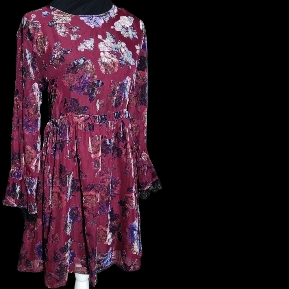 Floral Velvet iridescent 1990s grunge style  Buffalo david bitton mini dress - Picture 7 of 10